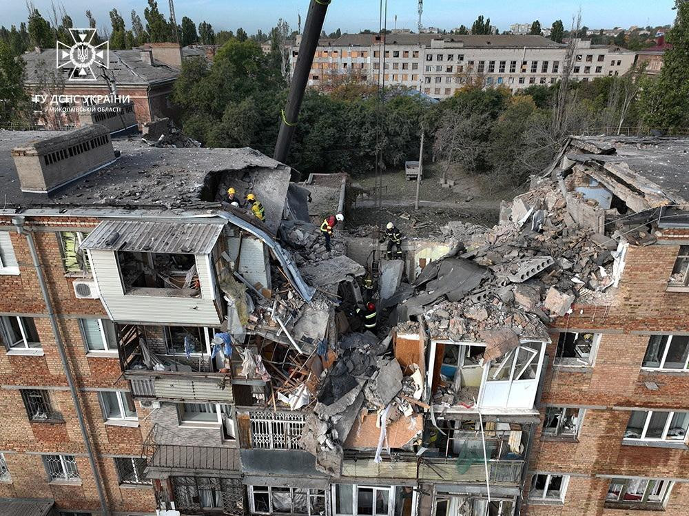 Edificio bombardeado en Ucrania_Reuters