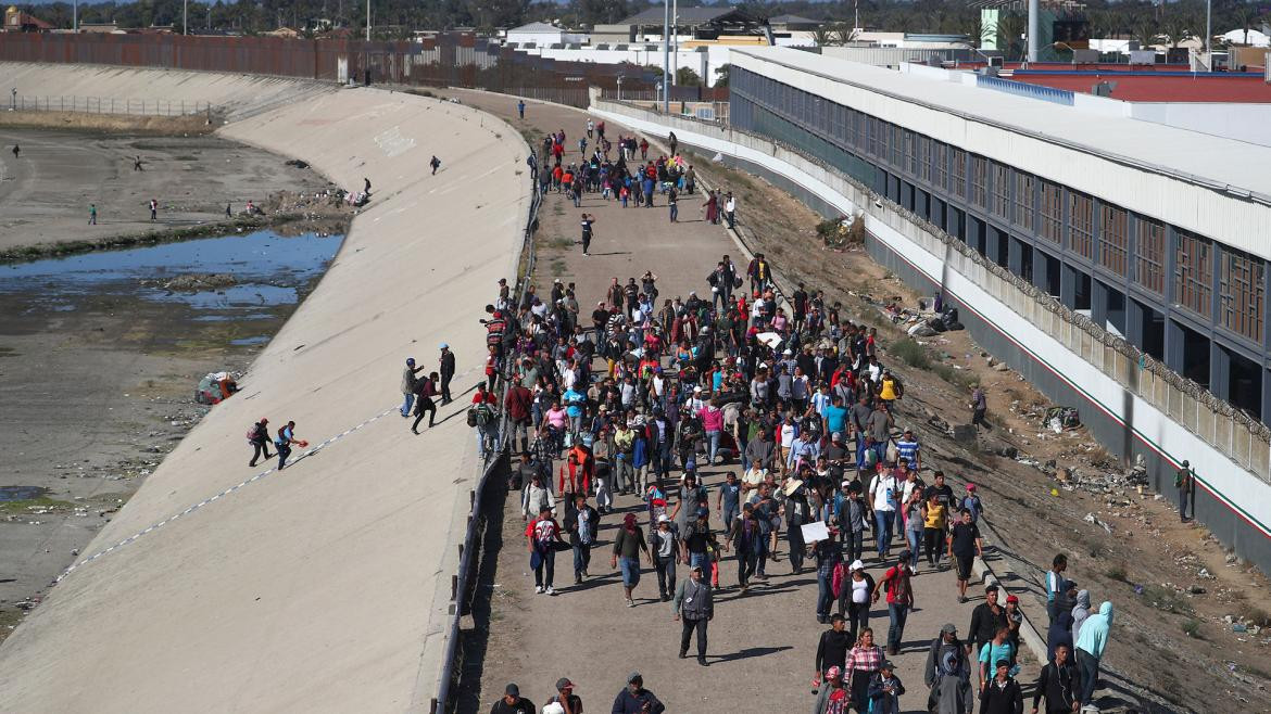 Inmigrantes en la frontera con EEUU. Foto: REUTERS