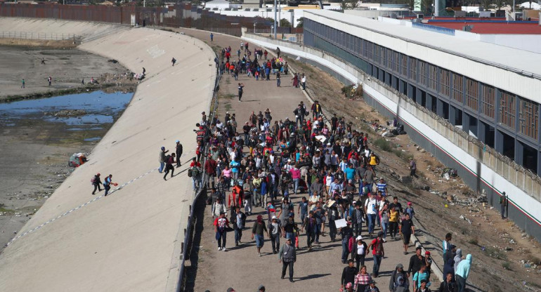 Inmigrantes en la frontera con EEUU. Foto: REUTERS