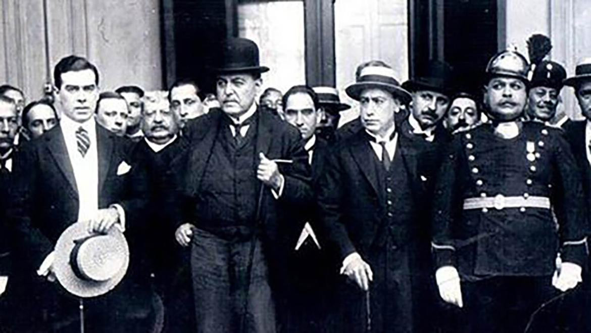 Elpidio González junto a Hipólito Yirigoyen