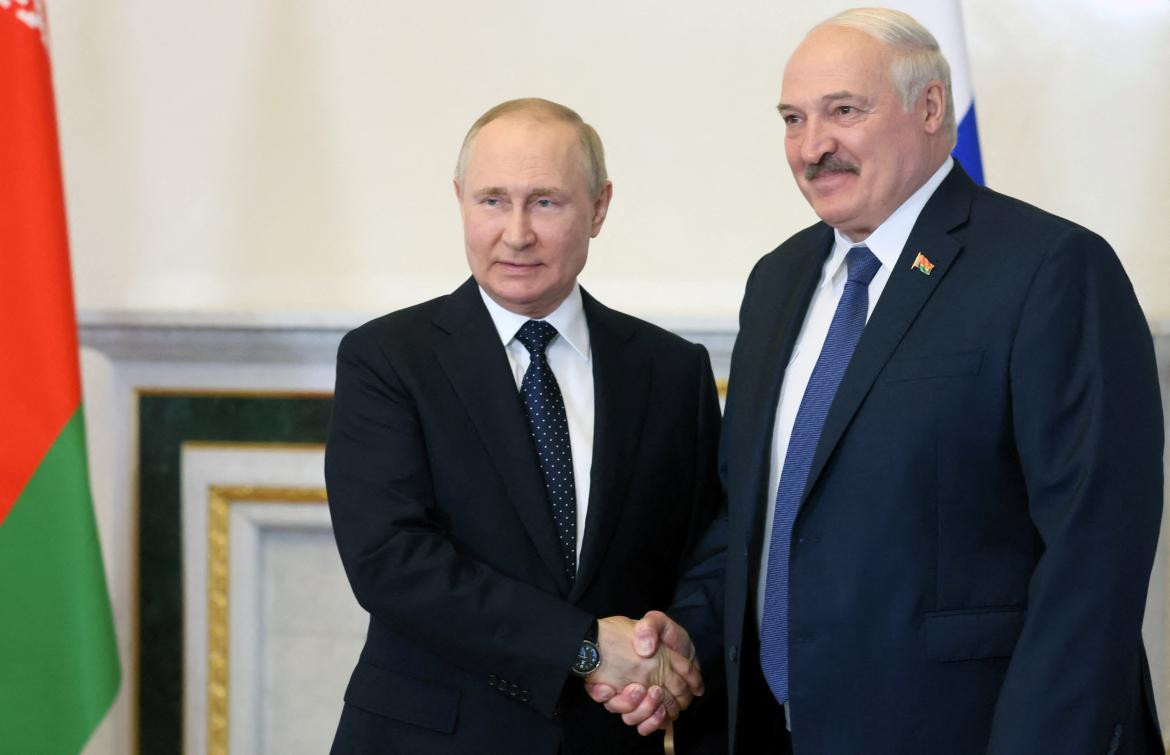 Vladimir Putin y Aleksandr Lukashenko_Reuters
