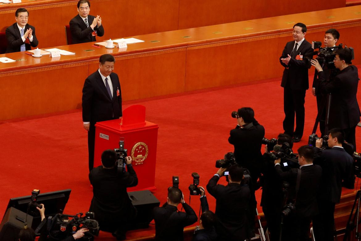 El presidente chino, Xi Jinping en sesión plenaria de la Asamblea Popular Nacional (APN) en el Gran Salón del Pueblo en Beijing, China. Archivo Reuters.