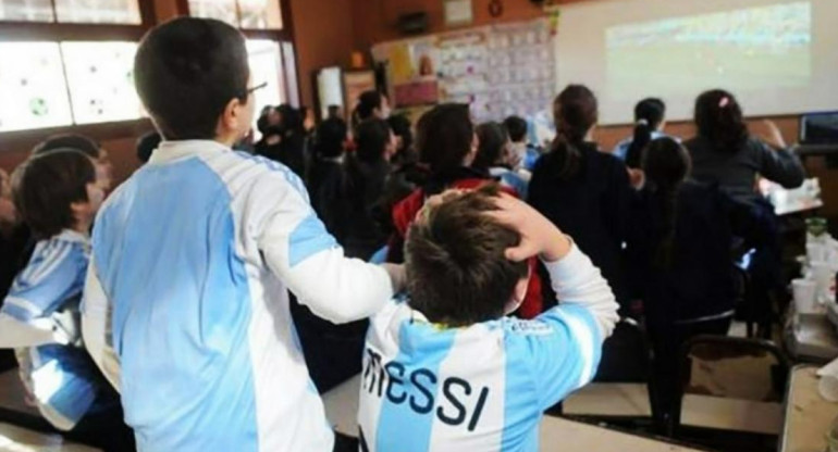 Colegios de Santa Fe no justificarán las faltas por partidos de la selección Argentina. Foto: NA.