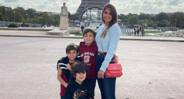 Antonela con sus hijos. Foto: Instagram/antonelaroccuzzo