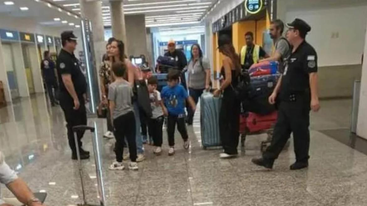 Antonela llegando a Argentina. Foto: La voz de las Cataratas.