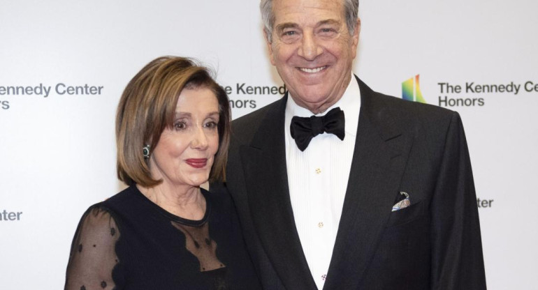 Nancy Pelosi y su esposo. Foto: REUTERS