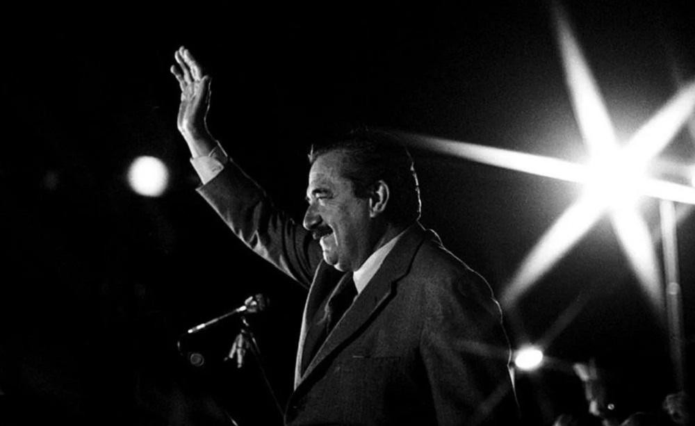 Raúl Alfonsín, Democracia, foto AGN
