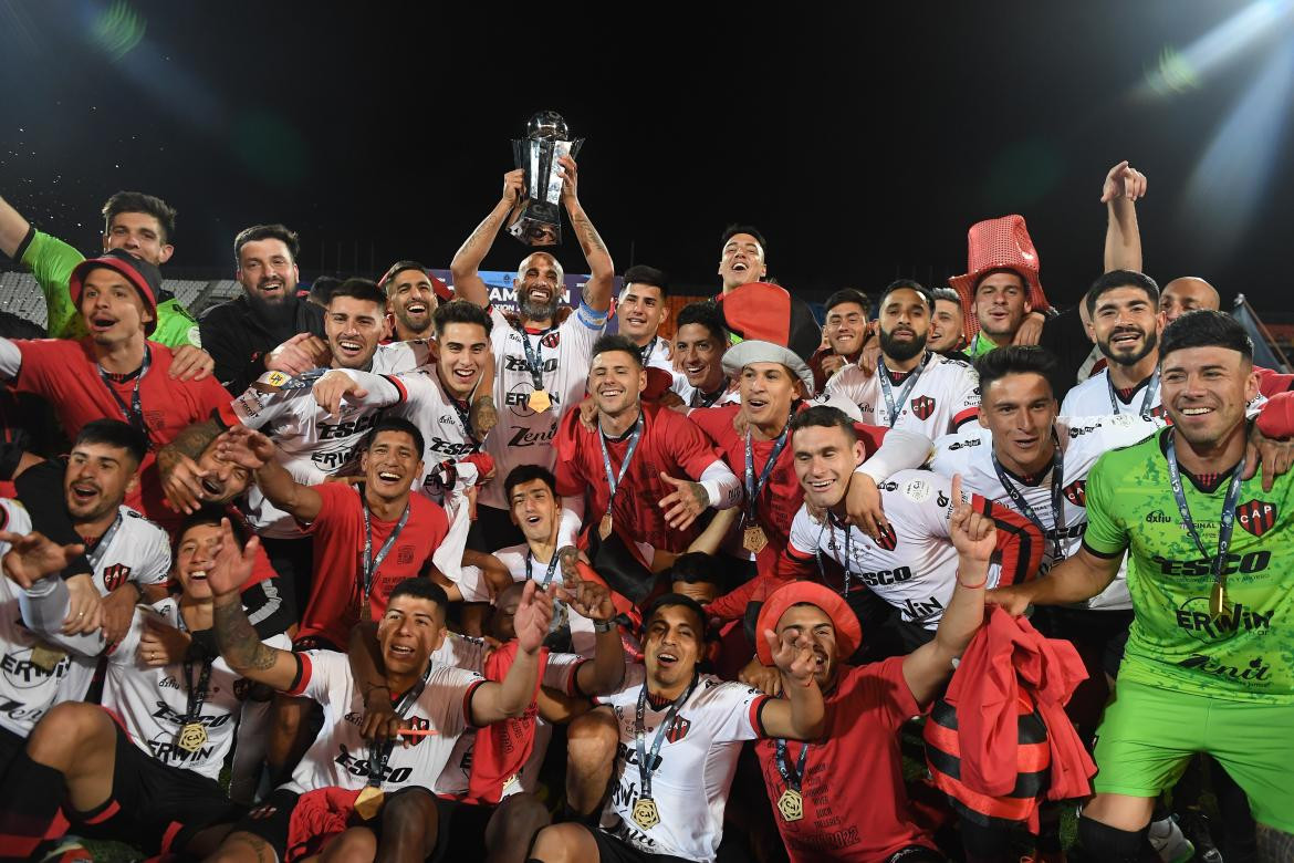 Patronato venció a Talleres y se proclamó campeón de la Copa Argentina 2022. Foto: Télam.