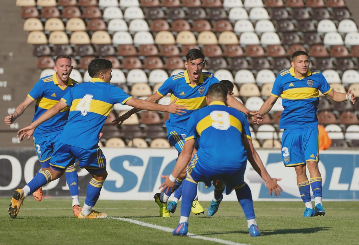 Boca campeón del Trofeo de Campeones de Reserva. Foto: @BocaJrsOficial.