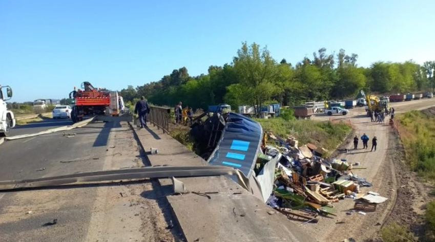 Accidente fatal en Luján. Foto: NA.