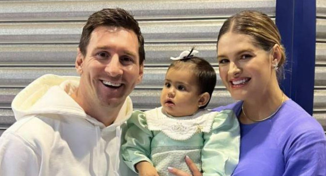 Lionel Messi junto a la hija de Marquinhos. Foto: Instagram.