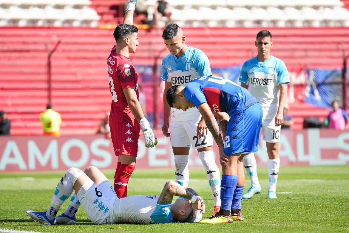 Enzo Copetti; lesión vs. Tigre. Foto: NA.