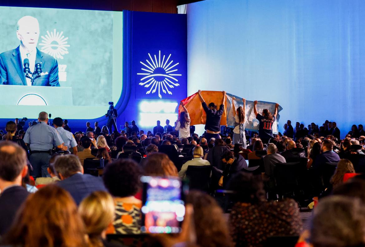 Protesta a Biden en su discurso en la COP27_Reuters