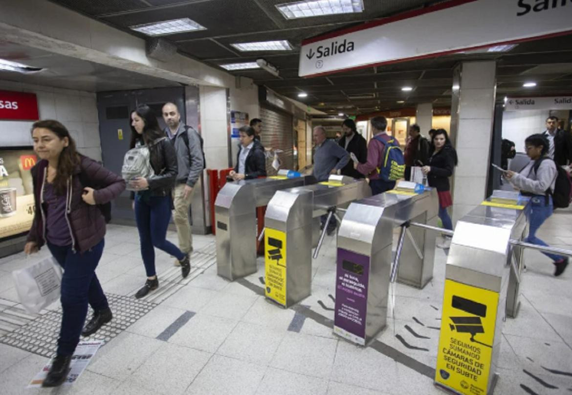 Medidas gremiales en el subte. Foto: NA