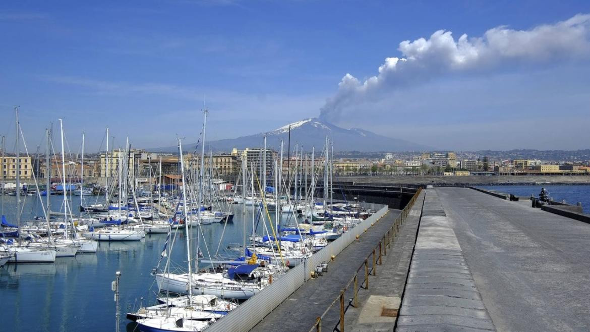 Italia buscará financiación europea para unir con un puente Sicilia y la península	