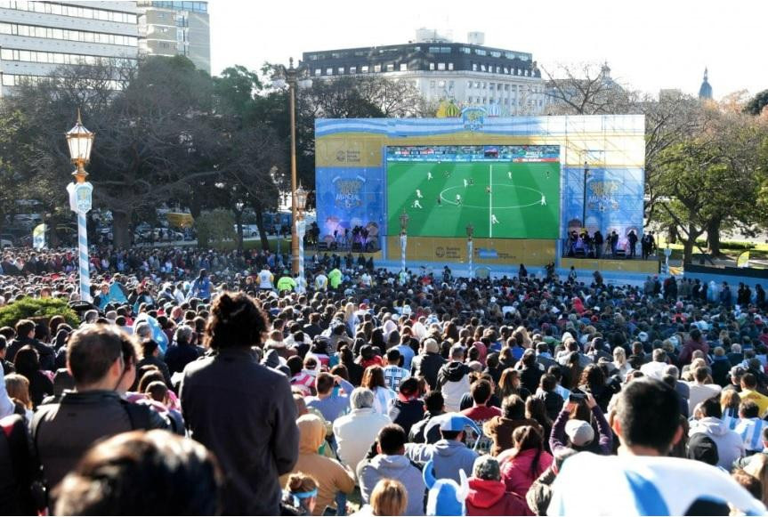 Pantalla gigante para ver el mundial_NA