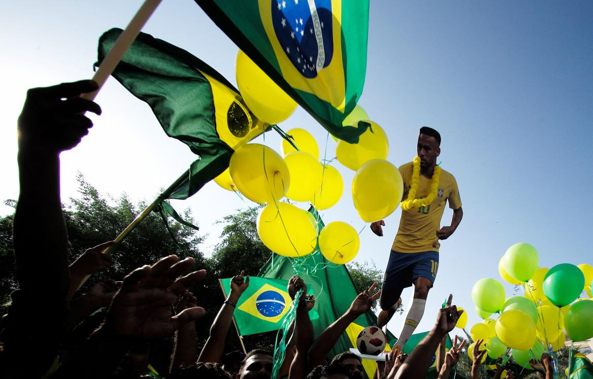 Los fanáticos de Brasil en Qatar. Foto: Reuters.