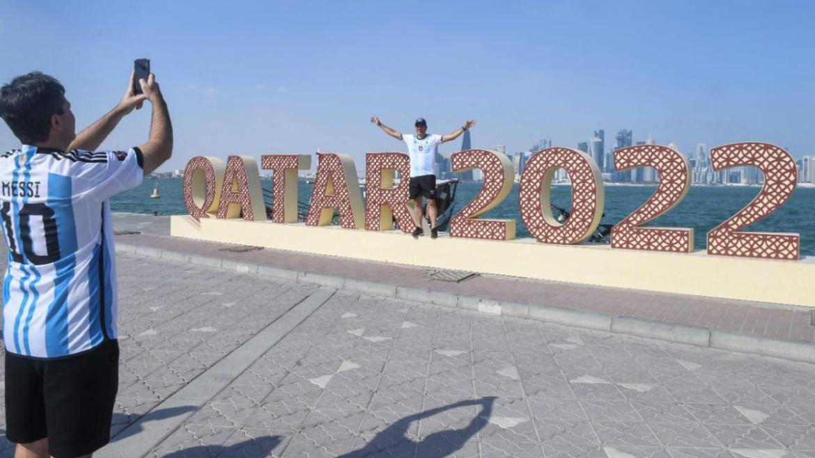 Banderazo en Qatar 2022. Foto: Telam.