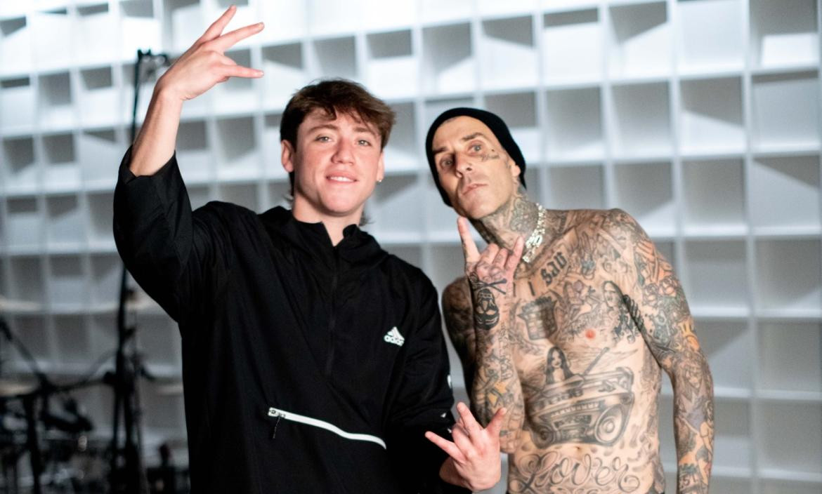 Paulo Londra y Travis Barker. Foto: Rolling Stone