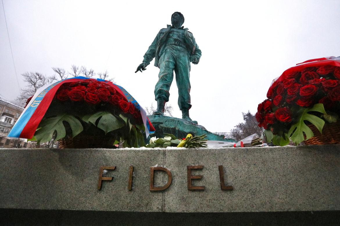 Vladimir Putin inauguró una estatua en honor a Fidel Castro_Reuters