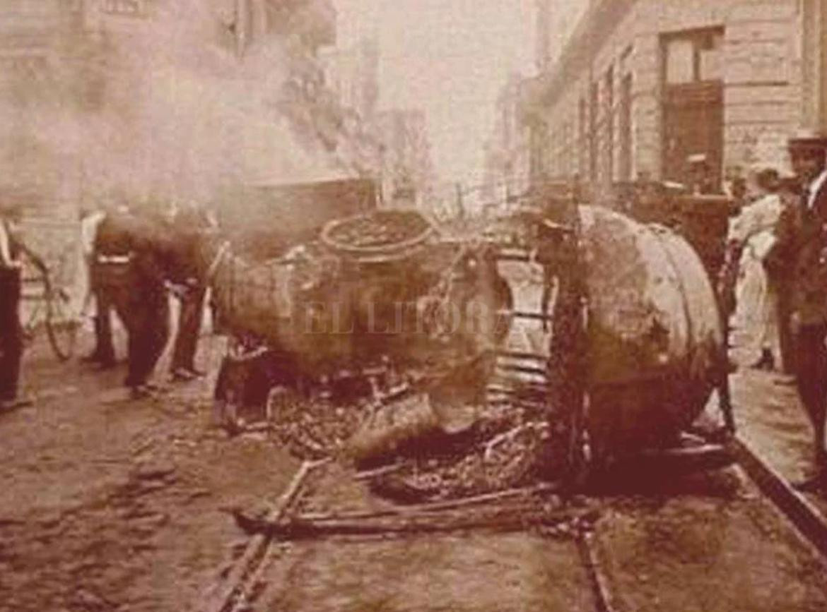 Así quedó el carruaje de Falcón. Foto: El Litoral