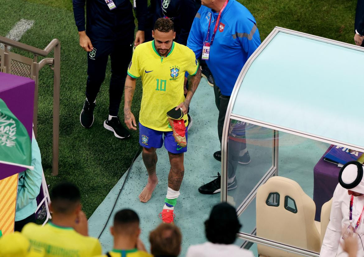 Neymar lesionado en el Mundial de Qatar. Foto: REUTERS.