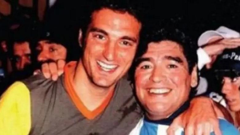 Lionel Scaloni y Diego Maradona. Foto: rosario3.