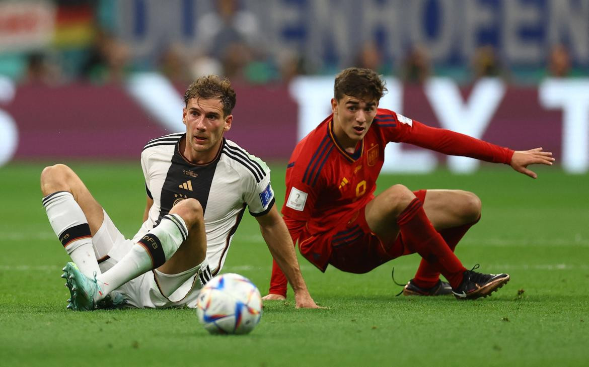 Goretzka; Gavi; España-Alemania; Qatar 2022. Foto: Reuters.