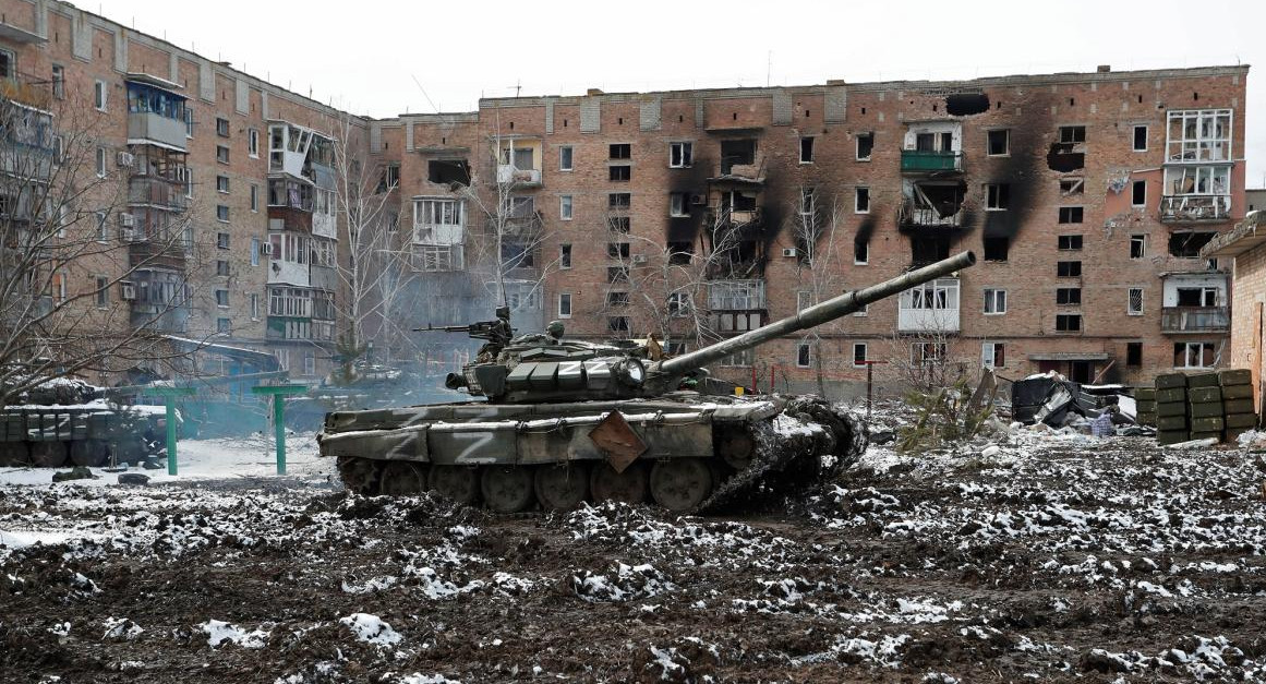 Tanque ruso tras atacar zonas civiles. Foto: NA.