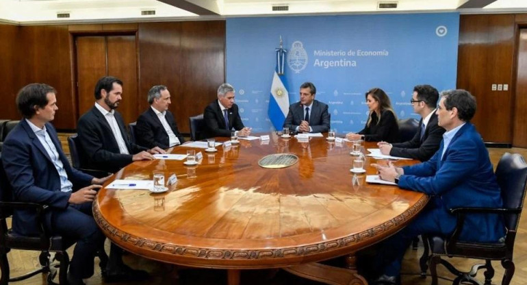Sergio Massa, Gobierno, reunión con petroleras, NA