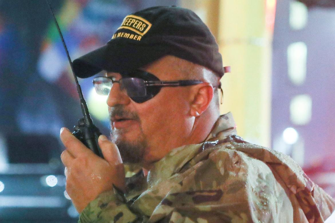 Stewart Rhodes, fundador del grupo de extrema derecha Oath Keepers. Foto: REUTERS