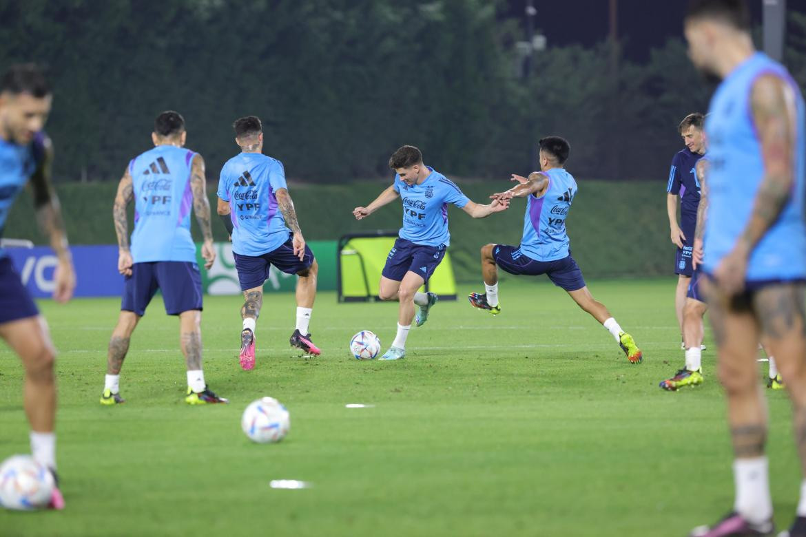 El entrenamiento de Argentina en Doha; Qatar 2022. Foto: Twitter @Argentina.