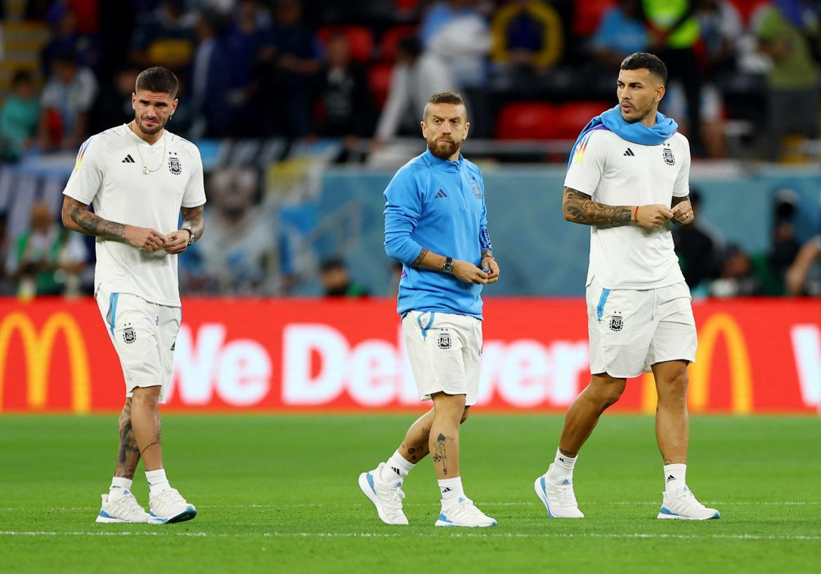 De Paul, Gómez y Paredes; Selección Argentina. Foto: Reuters.