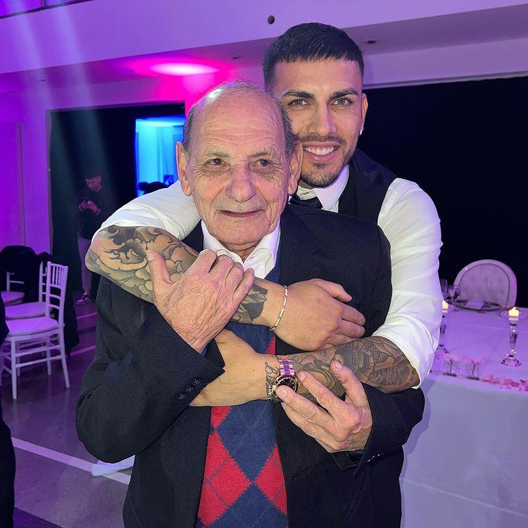 Leandro Paredes junto a su abuelo. Foto: Instagram @leoparedes20.