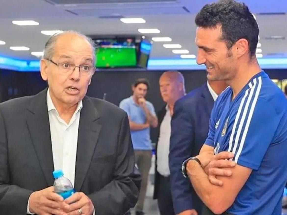 Alejandro Sabella y Lionel Scaloni. Foto: LV12