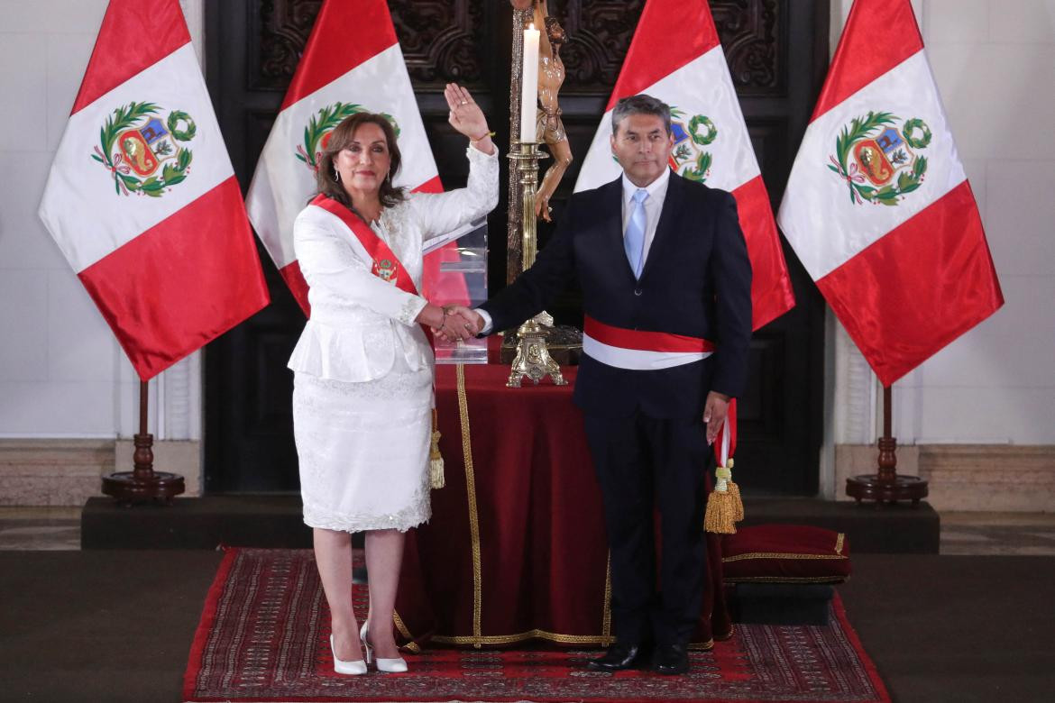 Dina Boluarte y Pedro Castillo, expresidente de Perú. Foto: NA.