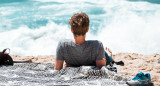 Los adultos que pasan más tiempo al sol reducen hasta un tercio las posibilidades de tener Alzheimer. Foto: Unsplash.