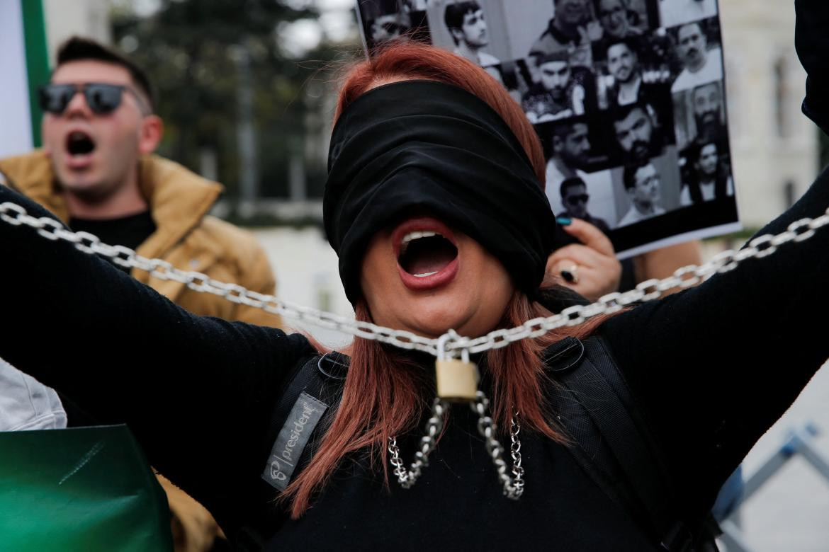 Protestas Irán por las condenas a muertes en involucrados en las protestas de Mahsa Amini. Foto: Reuters.