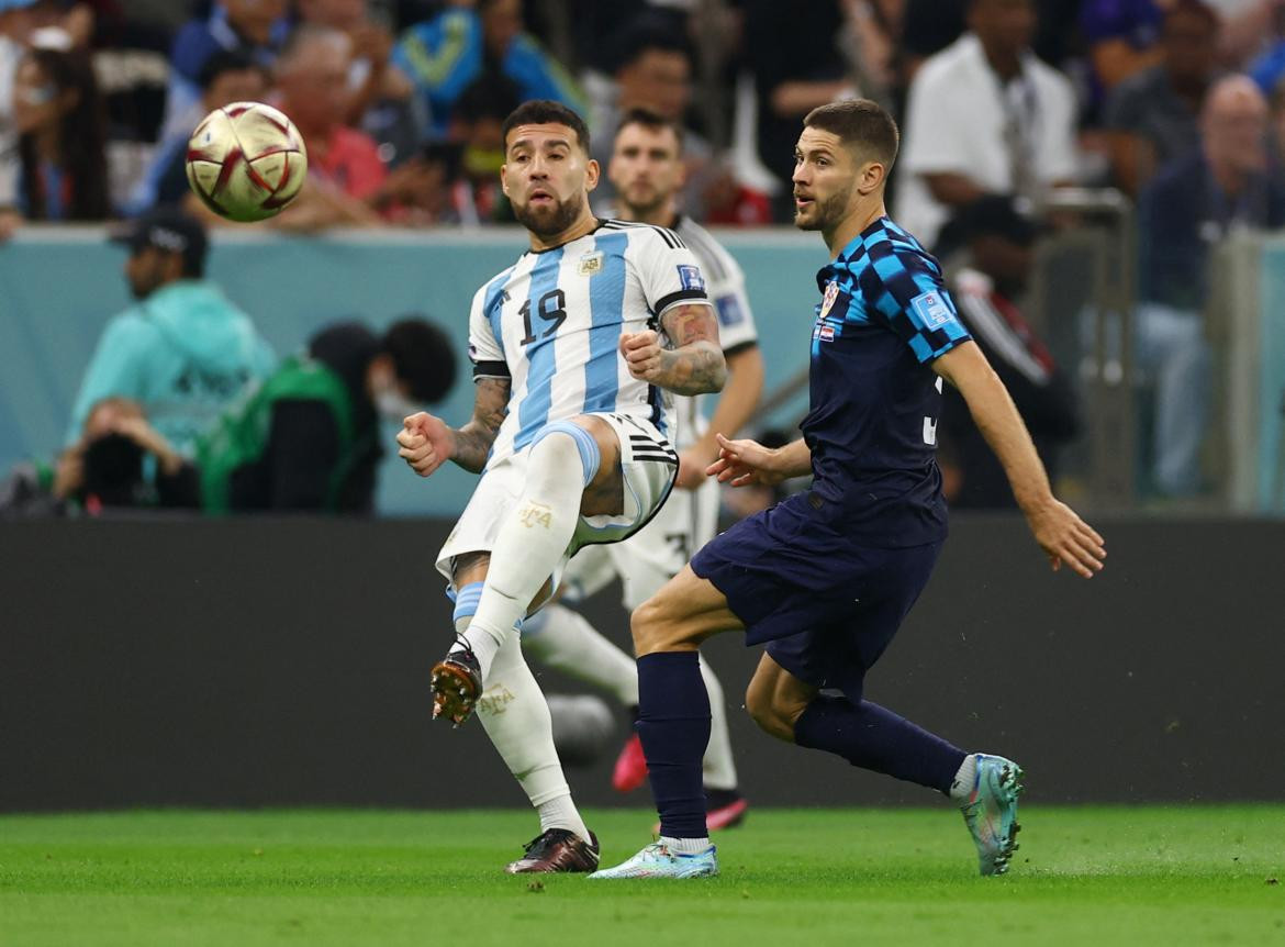 Nicolás Otamendi en el Mundial de Qatar. Foto: REUTERS.