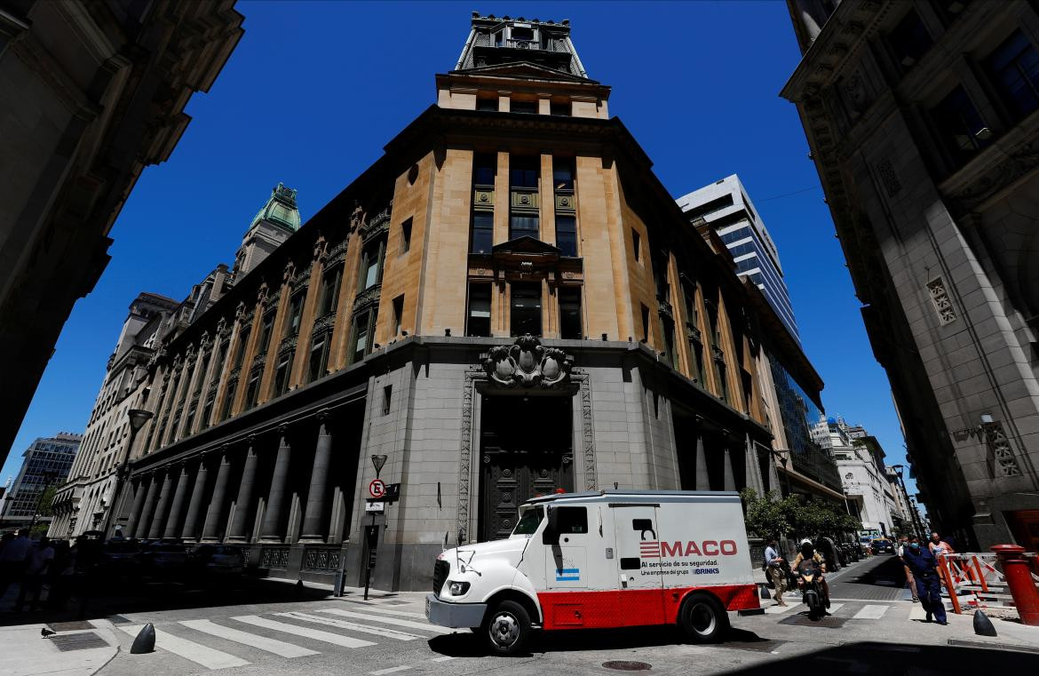 Plaza financiera de Buenos Aires_Reuters