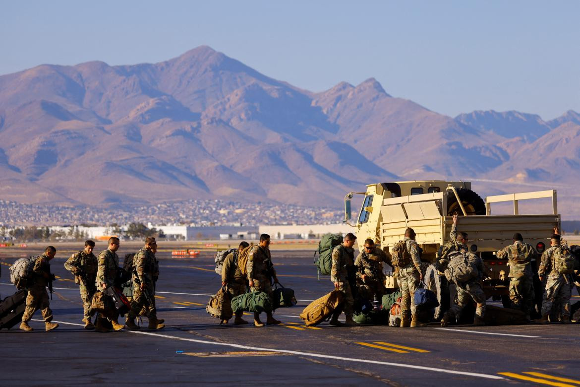 Militares norteamericanos llegan a la frontera con México_Reuters