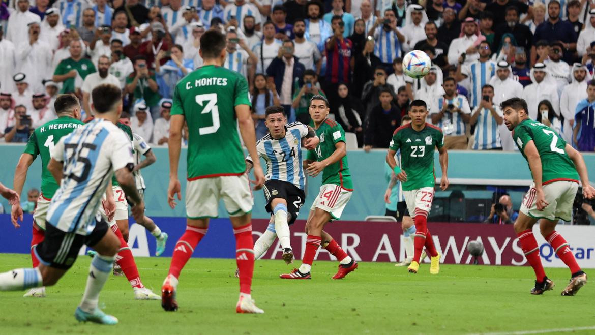 Gol de Enzo Fernández ante México en el Mundial de Qatar. Foto: REUTERS.