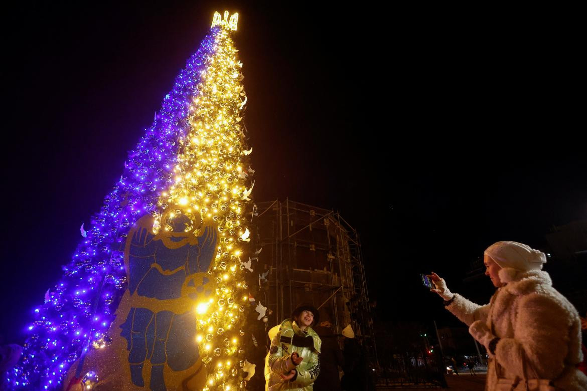 Decoraciones navideñas en Ucrania_Reuters