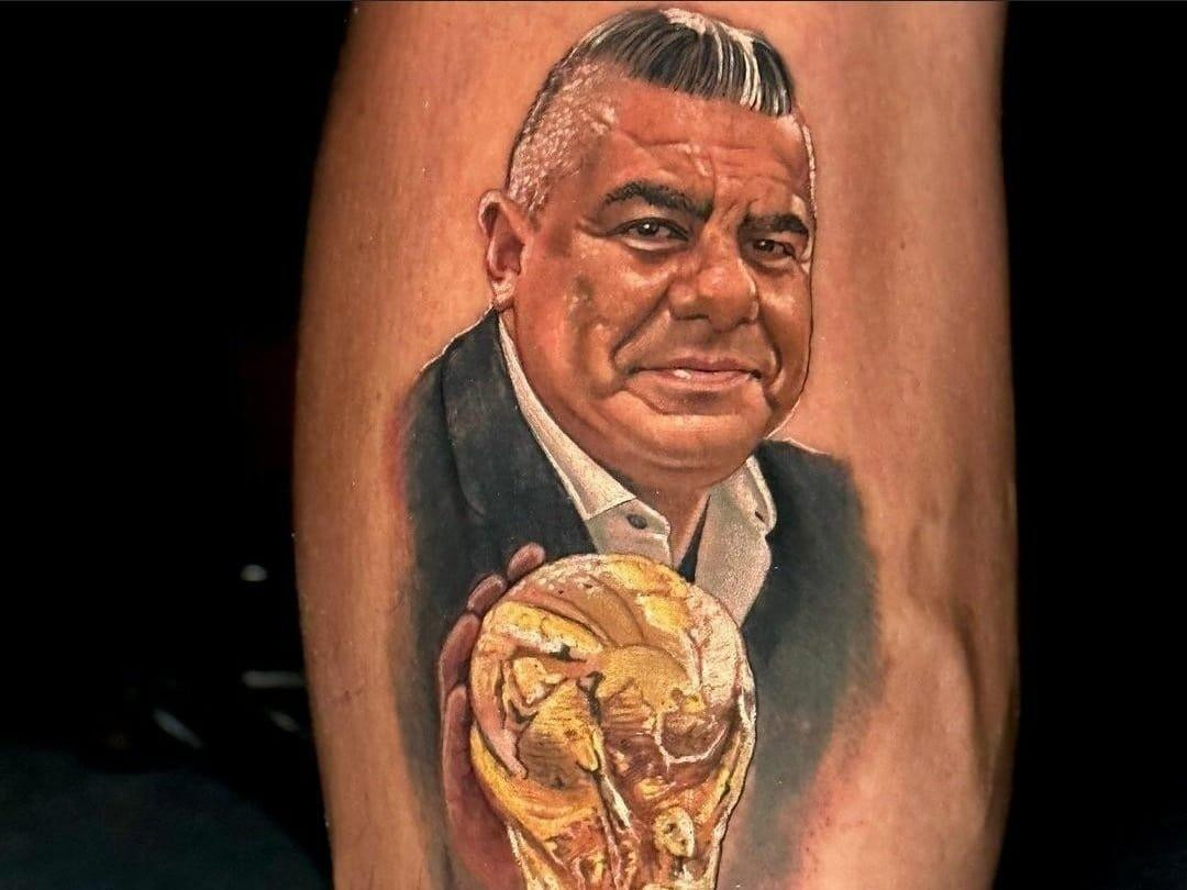 Tatuaje de Chiqui Tapia tras el Mundial Qatar 2022. Foto: @tapiachiqui.