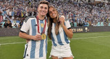 Julián Álvarez y su novia. Foto: Instagram/emiliafferrero.