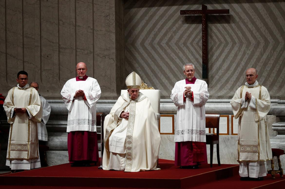 Papa Francisco, misa en el Vaticano. Foto: REUTES