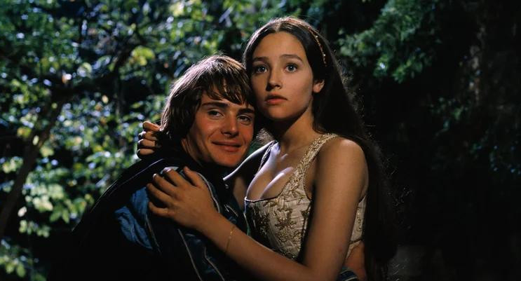 Leonard Whiting y Olivia Hussey en Romeo y Julieta. Foto: REUTERS