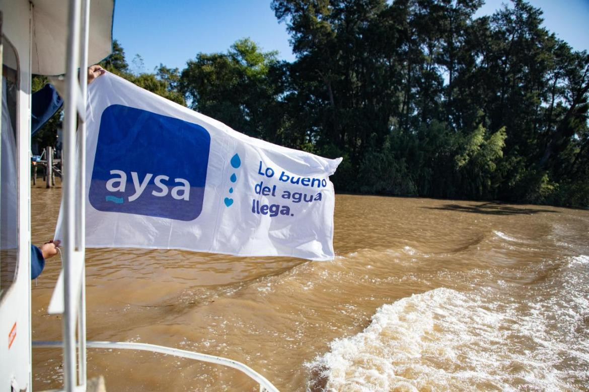 Desde el 2020, AySA entregó más de 13 millones de litros de agua potable a 5 mil familias en el Delta