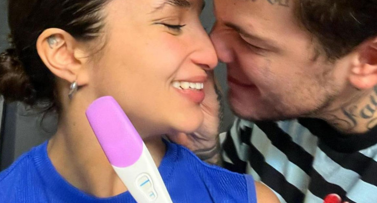 Melody Luz y Alex Caniggia esperan su primer hijo. Foto: Instagram/melodyluz