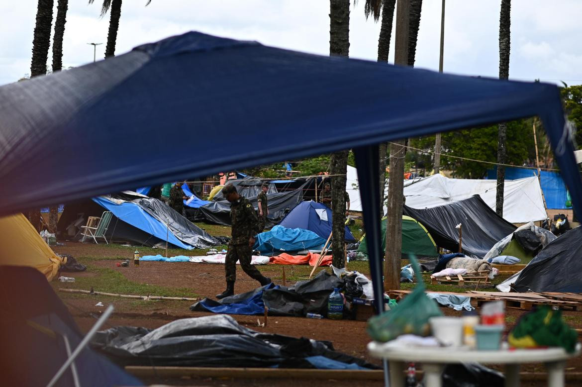 Asalto al poder en Brasil: desmantelan campamentos de bolsonaristas y hay más de 1.200 detenidos. EFE